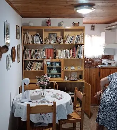 Athina * Kouramádes