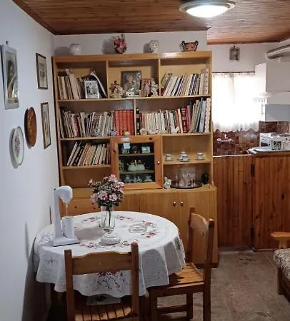 Athina Apartament Kouramádes